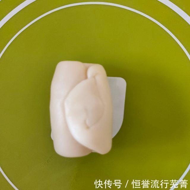 蛋黄|蛋黄酥,自己做的吃着更健康