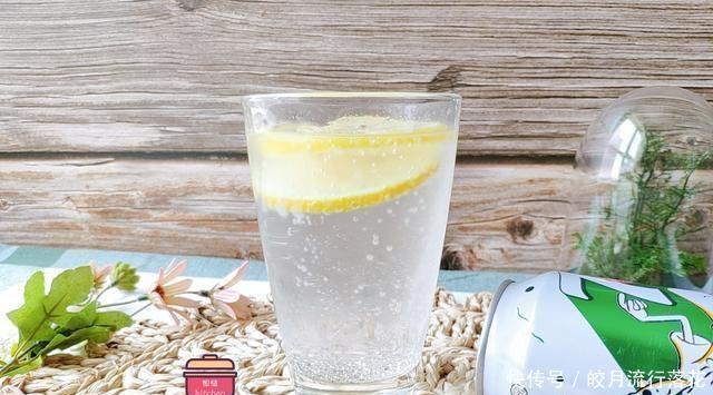 柠檬泡水|储存柠檬的方法非常简单,柠檬长时间不会皱缩