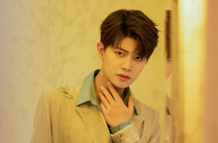 亲爱|任嘉伦上《亲爱的请放松》,打乒乓球翻车,对上张大大耿直过头了