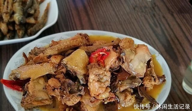 小镇|晒一顿小镇的家乡餐,朴实却最具特色,很多人一定没吃过