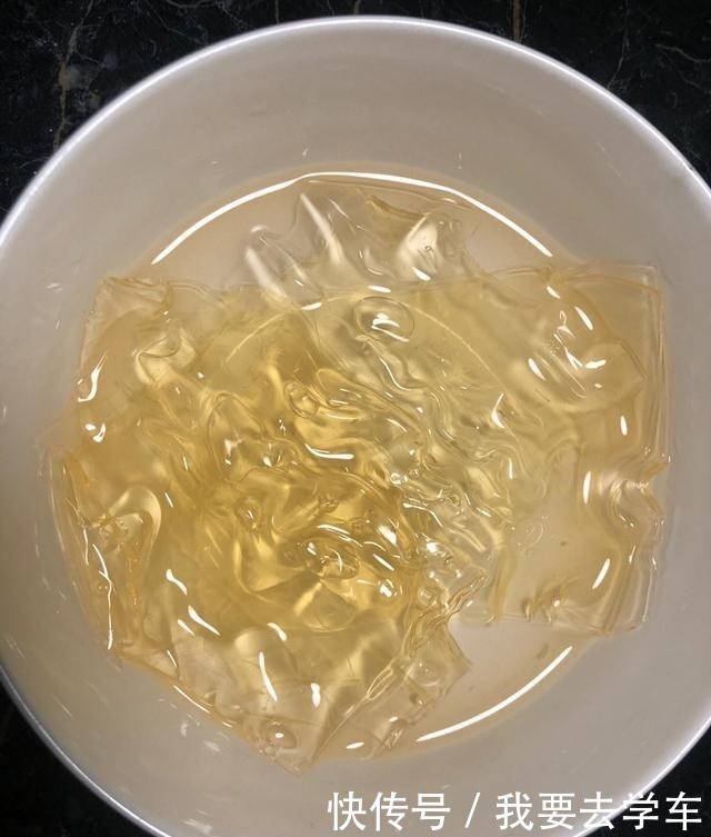 浓郁|口感浓郁香滑不腻的冻芝士蛋糕,制作简单,保证你吃一口就会爱上