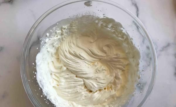 汉密哈顿奶油|最近火了“袖珍”甜点,看到它,实在忍不住了来一箱