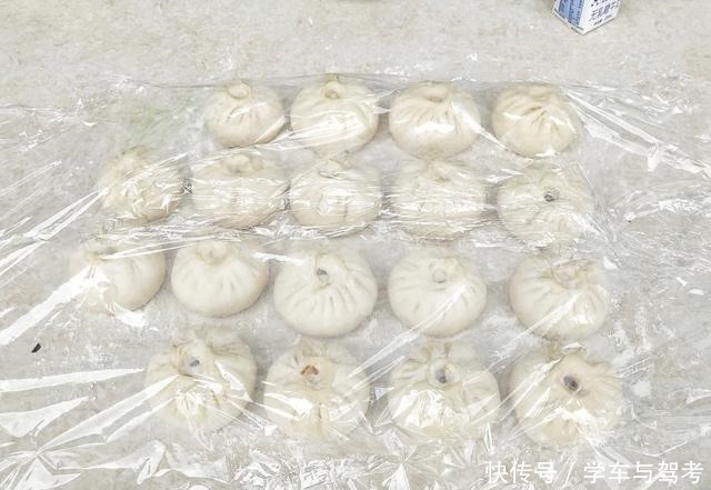 用筷子|大白菜这样吃才解馋,不炖不炒,连吃三天都不腻,出锅比吃肉香