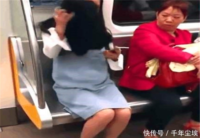 衣服|女子坐地铁为了占座，腹中塞衣服假扮孕妇，旁边大妈的表情亮了