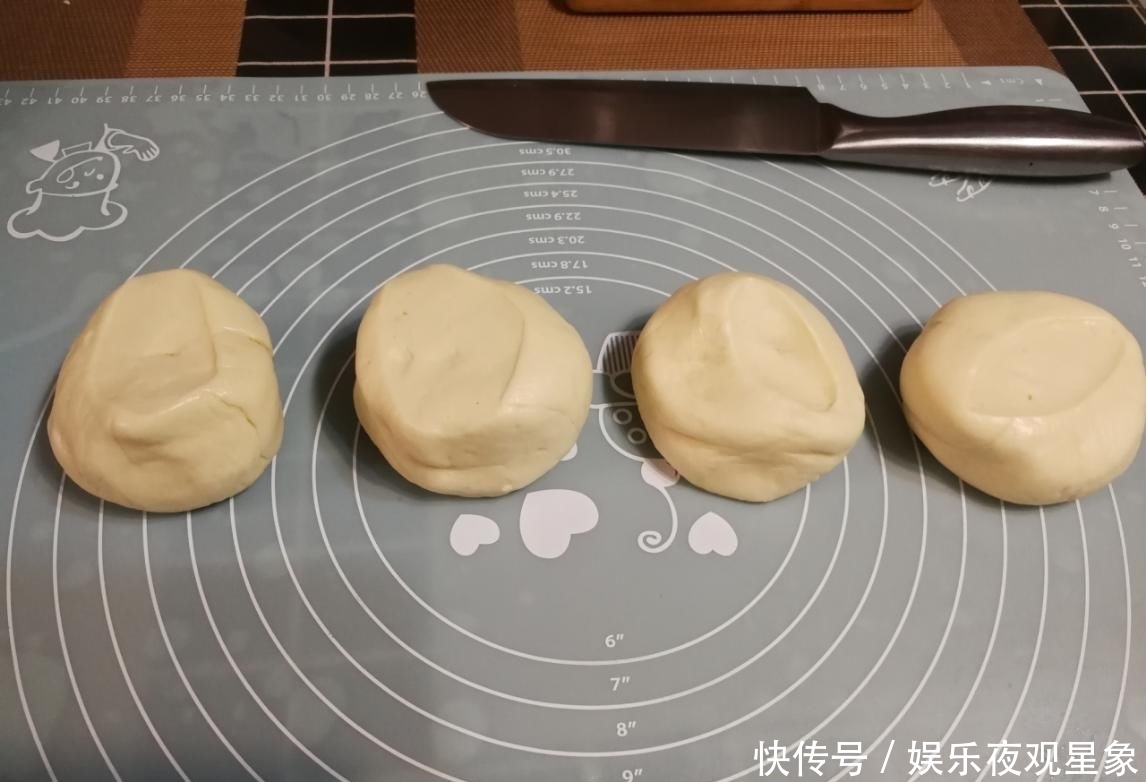 得来|扯出来的裤带面,筋道又滑溜,加两个油面筋塞肉,鲜得来停不下筷