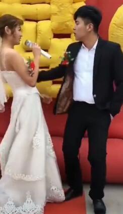新娘|新郎新娘结婚喜宴上动手，新娘被打倒在地，大家顿时不能淡定了