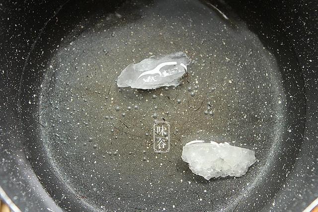 胡萝卜|孩子不爱吃胡萝卜?你试试这么做,简单又健康,孩子吃得津津有味