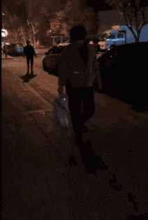 GIF|搞笑GIF:最环保的婚礼车