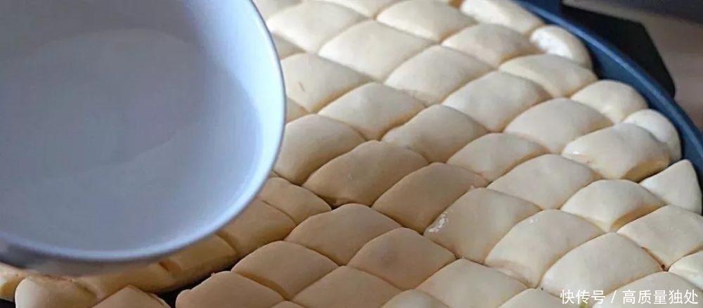 面团|这款小零食,比馒头好吃,一口一个,又香又脆