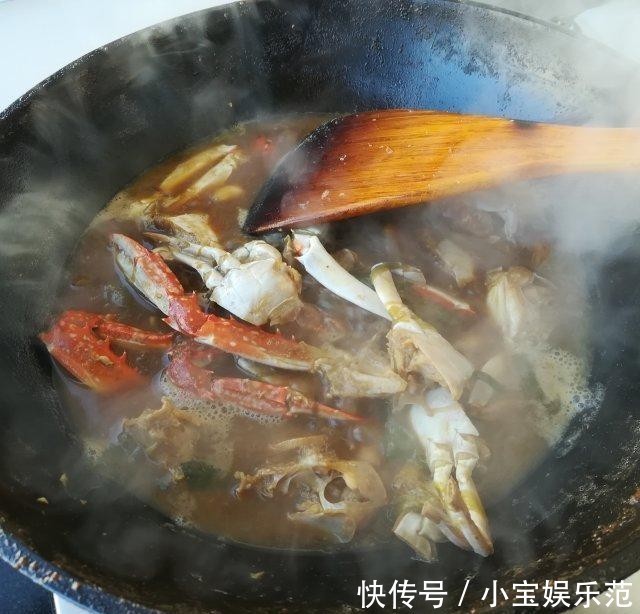 鲜香|梭子蟹炒年糕,鲜香软糯最迷人