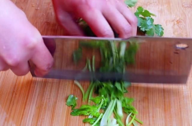 猪肉|立秋之后，牛肉猪肉靠边站，秋天最该吃这肉，鲜香温和降秋燥