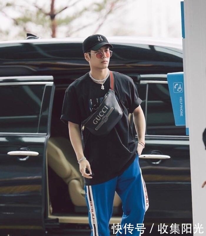 特别|王嘉尔大秀鲨鱼线,迷妹们都尖叫了,满满的“男人味”溢出屏幕