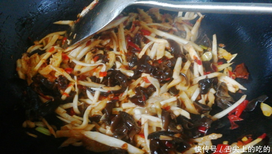 特色|家常味鱼香肉丝这样做有特色多配蔬菜营养更下饭分享制做方法技巧