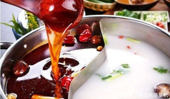 吃火锅|吃火锅时,服务员问“要加汤吗”是在暗示你,很多人都不懂