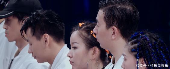 钟汉良|王一博战队水舞台险胜,钟汉良删减技巧动作,导演忽略安全因素