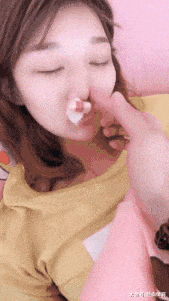 GIF|搞笑GIF：这样就不会打滑了吧？