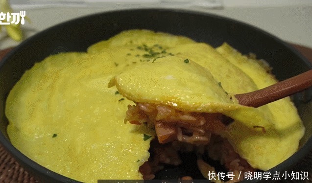 曝光|一个韩国男精英的独居生活曝光做一份蛋炒饭,6500万人围观