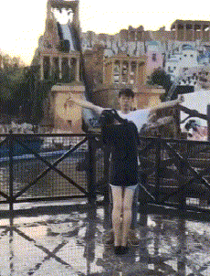 GIF|搞笑GIF:谁说一个人不能打乒乓球的?