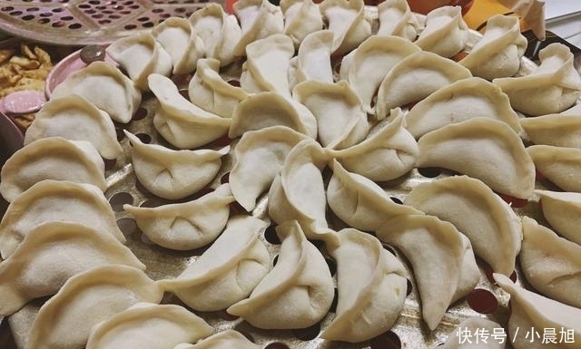 不鲜|调饺子馅最忌加这种调料,100人有99个不懂乱加,难怪饺子味不鲜