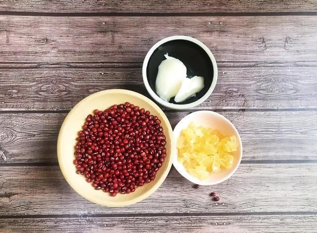  红豆|教你红豆的新吃法，不榨汁，不煮粥，香甜酥脆，出锅比吃肉还香