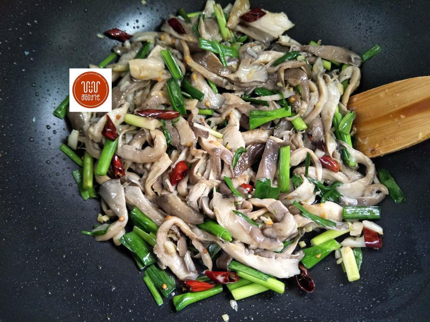  少油|适合晚上吃的素菜，少油少盐多健康，比吃肉还带劲，便宜又下饭！