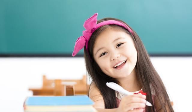 节目|孟非女儿初长成,23岁颜值神似章泽天,难怪郭德纲着急“攀亲家”