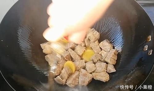 简单|淮扬大厨分享“蜜汁红烧牛肉”简单好吃家常做法，加它鲜香软烂