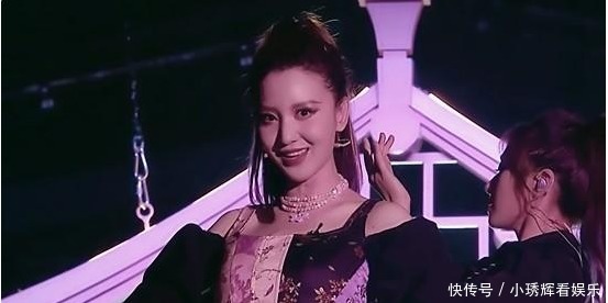 黄圣依|《浪姐》张萌四公出局,黄圣依五公成炮灰,为真“皇族”挡枪实惨