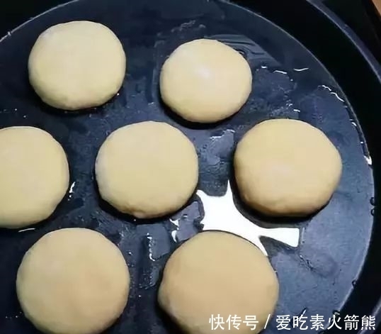 面团|红薯独特做法,不用炸,不用烤,学会给孩子做,不用买小零食了!