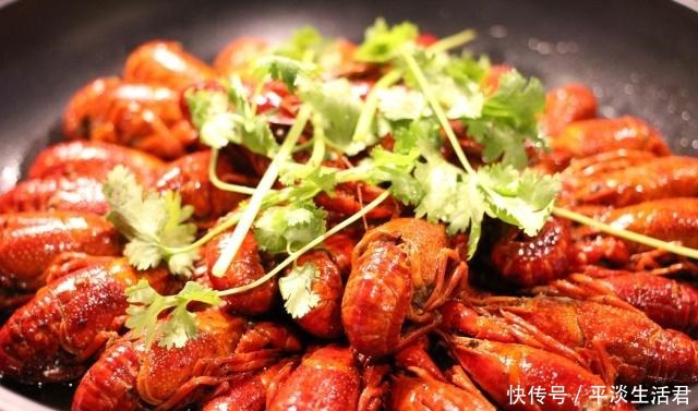 告别|告别羊肉串,拒绝小龙虾,农林里的害虫,如今成了夜市上的高端菜