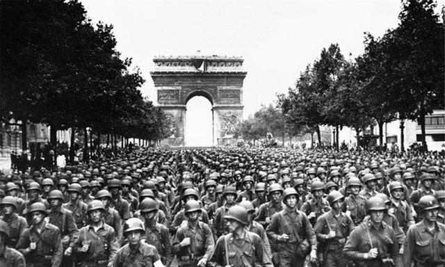 嘲笑|二战后法国坦克艰难的研发之路,宁可被嘲笑,也不放弃法式浪漫