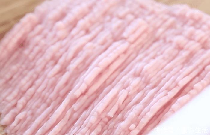 辅食|馒头搭配小米,不一样的主食美味,鲜香软嫩,孩子特爱吃的辅食