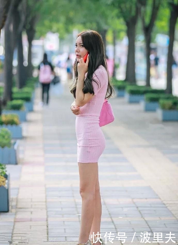 凉鞋|美女脚上搭配一双高跟凉鞋,让她性感美丽的同时充满时尚的魅力