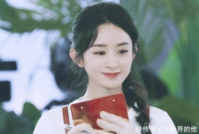粉丝|粉丝开撕后,赵丽颖被踢出宣传图!不怪粉丝,赵丽颖实惨罢了