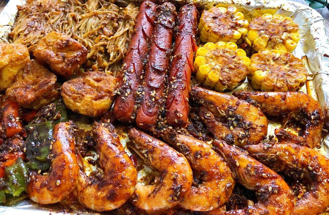  路边摊|家庭自制解馋烧烤，秘制酱料，秒杀路边摊