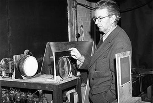 指路明灯|世界最长电视剧:播了72年,演了18262集,女主角崩溃:把我写死