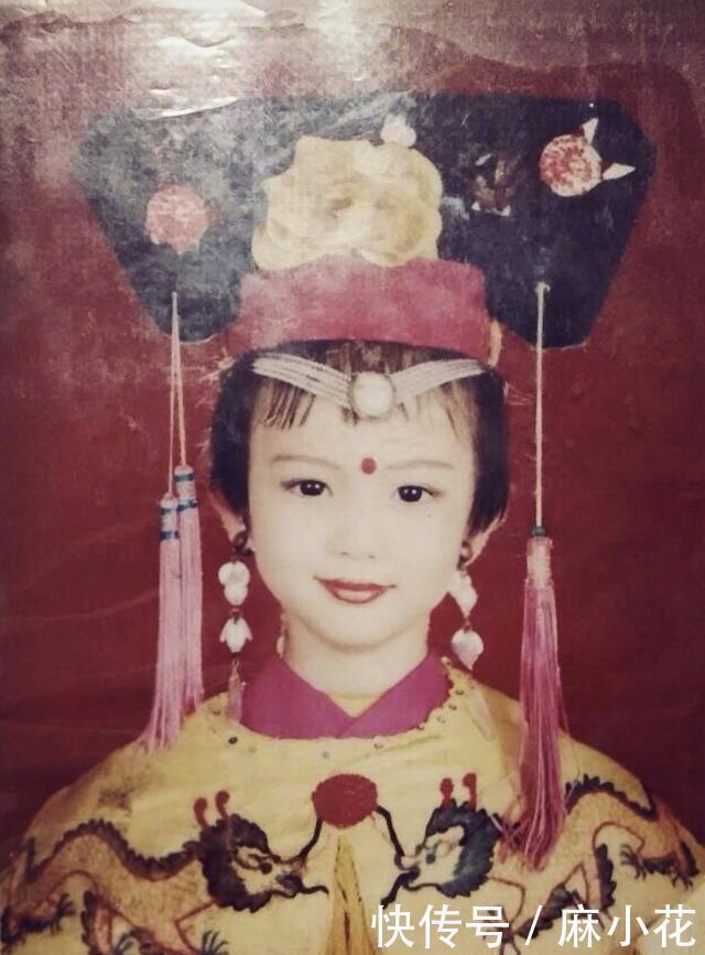 金晨|金晨霸气回应“嘴歪”,于正:所有美女的嘴,都是歪的