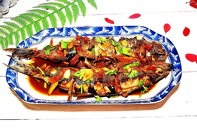 市场|逛海鲜市场,碰上此鱼每次都买,3块钱一斤,比带鱼便宜又好吃