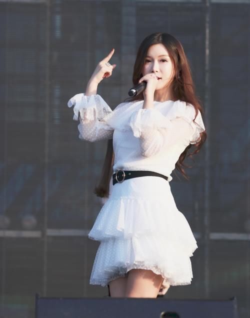  火箭|被《创造101》淘汰的她，如今成人生赢家，连火箭少女都望尘莫及