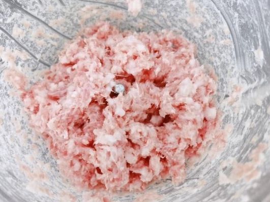 难怪|调饺子馅时,切记这2个要点,很多人不知道,难怪饺子不鲜也不香