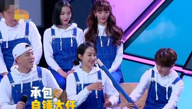 礼貌|宋茜需要抡大锤,有谁注意蔡徐坤下意识做了啥难怪他女粉那么多