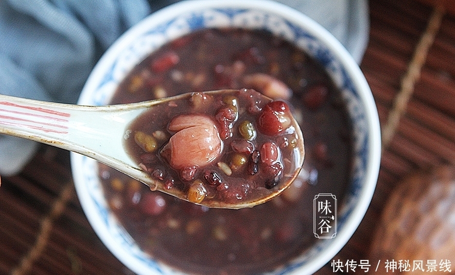 入秋后,聪明女人都喝这粥,一天一碗,养颜去