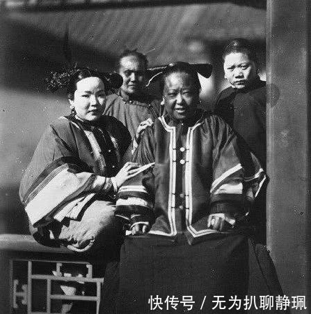 清末|清末女子老照片，图一是大户人家千金，图六油头粉面