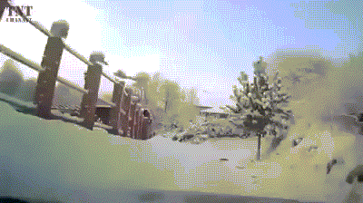 搞笑|搞笑GIF:现在都流行划船送餐,没两把刷子你都不敢上船