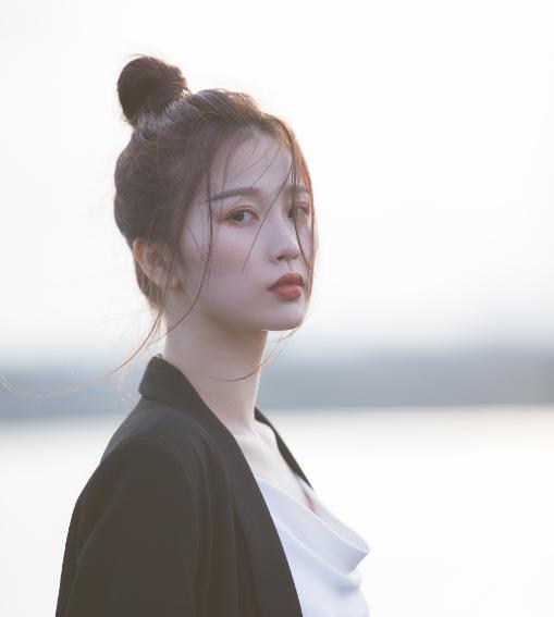  虞书欣|虞书欣放弃《中餐厅》后，节目组竟邀请了她，让节目更有话题度