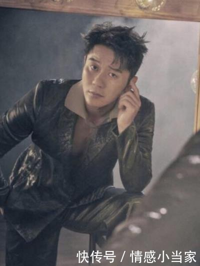  搞笑|奔跑吧晒成员杂志封面，Baby变女王沙溢型男，蔡徐坤成颜值担当