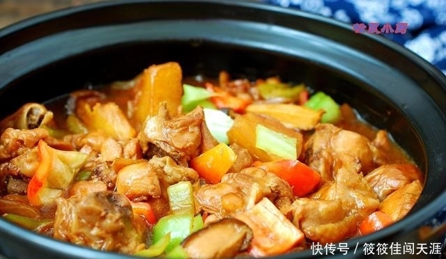 在家|饭店208元的三汁焖锅,自己在家做30块全家吃饱,做法特简单