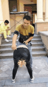 GIF|搞笑GIF:湖说,这次也不是要你命就是给你个教训。