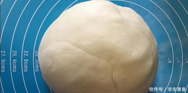 摆摊|摆摊大爷炸油条时，面粉不是重点！少了“它”，油条立刻就变软