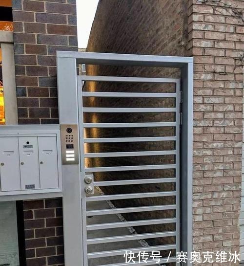 把门|为什么会有人把门设计成梯子的形状?